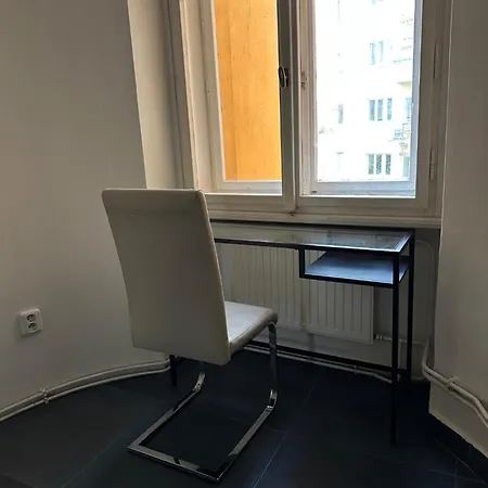 Vandrerhjem Fontana Prag